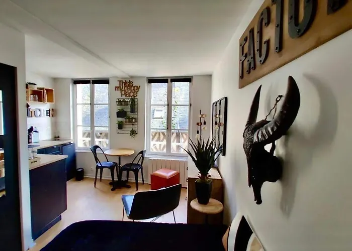 Apartment Escapade A